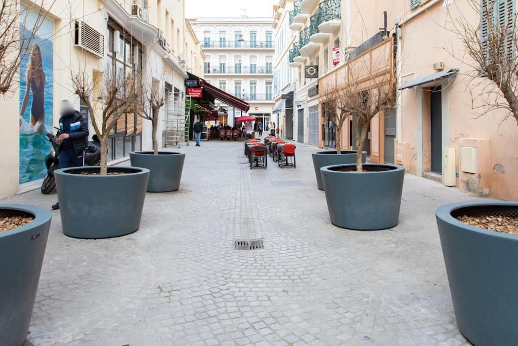 カンヌC16 - 2 Bdr Rue Antibes 4 Min Palais Festivals - Ac & Terraceアパートメント エクステリア 写真